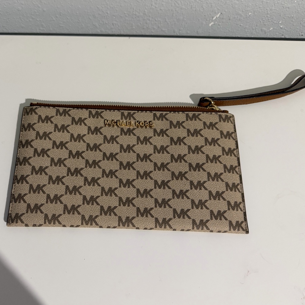 Michael Kors Jet Set Travel Large Wristlet MK Signature Brown Wallet Clutch